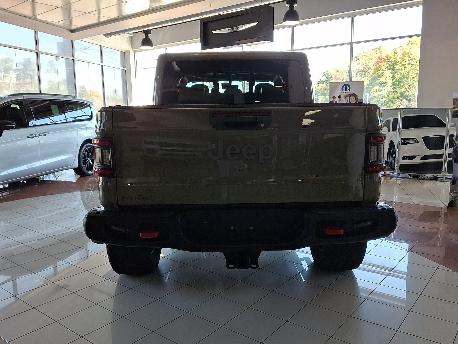 Used 2020 Green Jeep Rubicon image 9