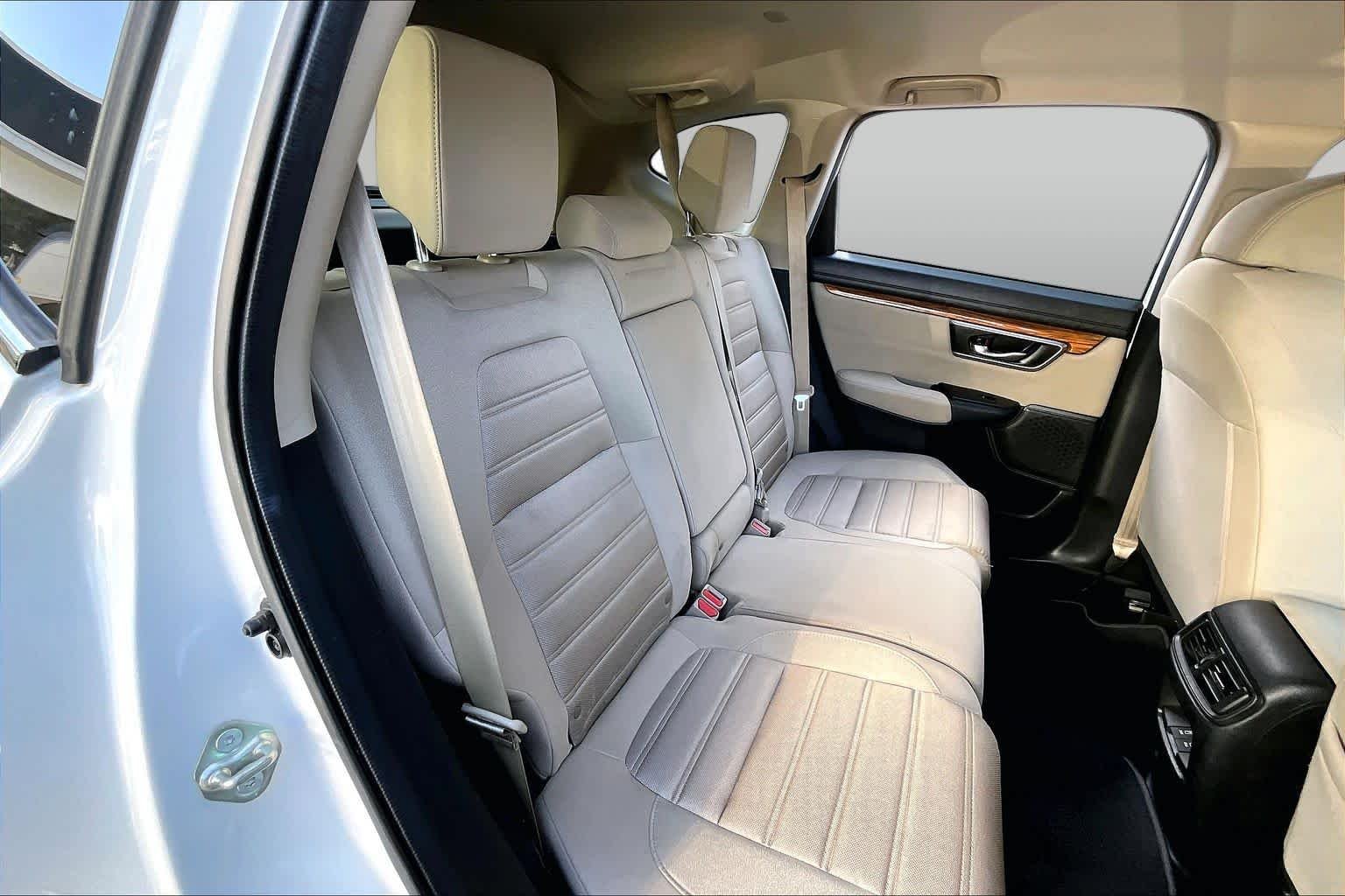 Used 2018 White Diamond Pearl Honda EX image 20