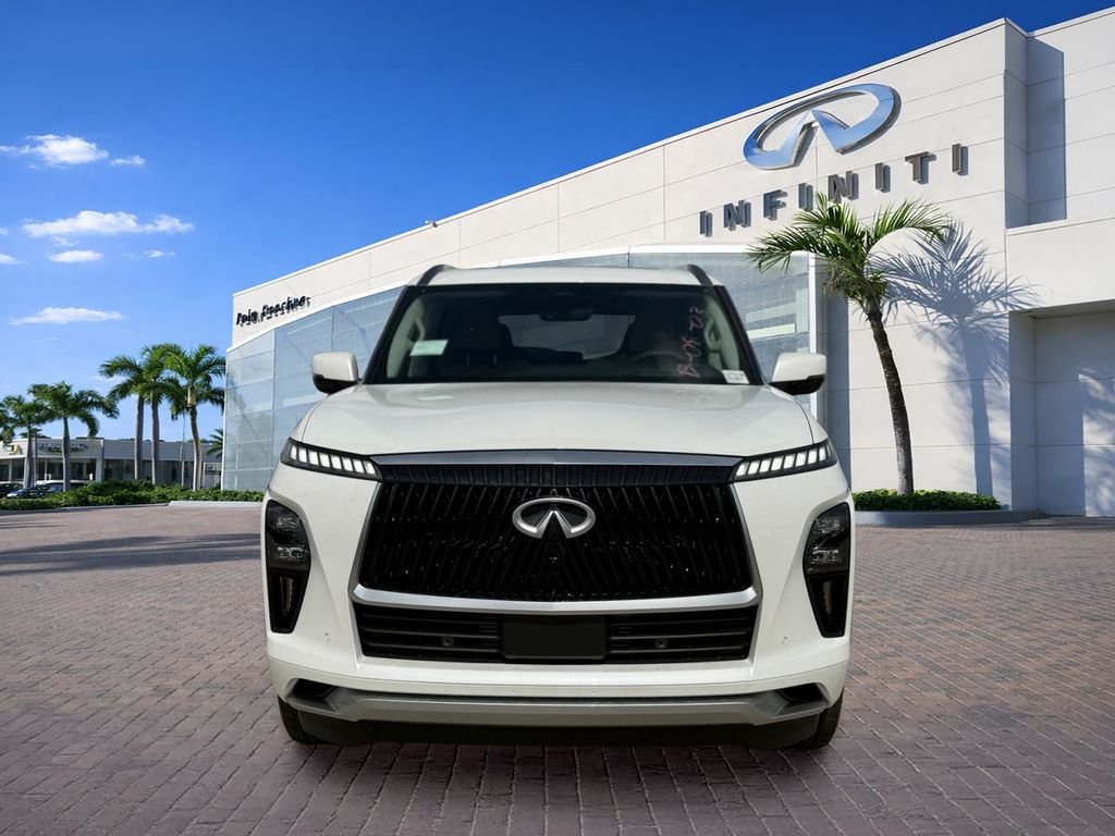 New 2027 RADIANT WHITE INFINITI Luxe 4WD image 2