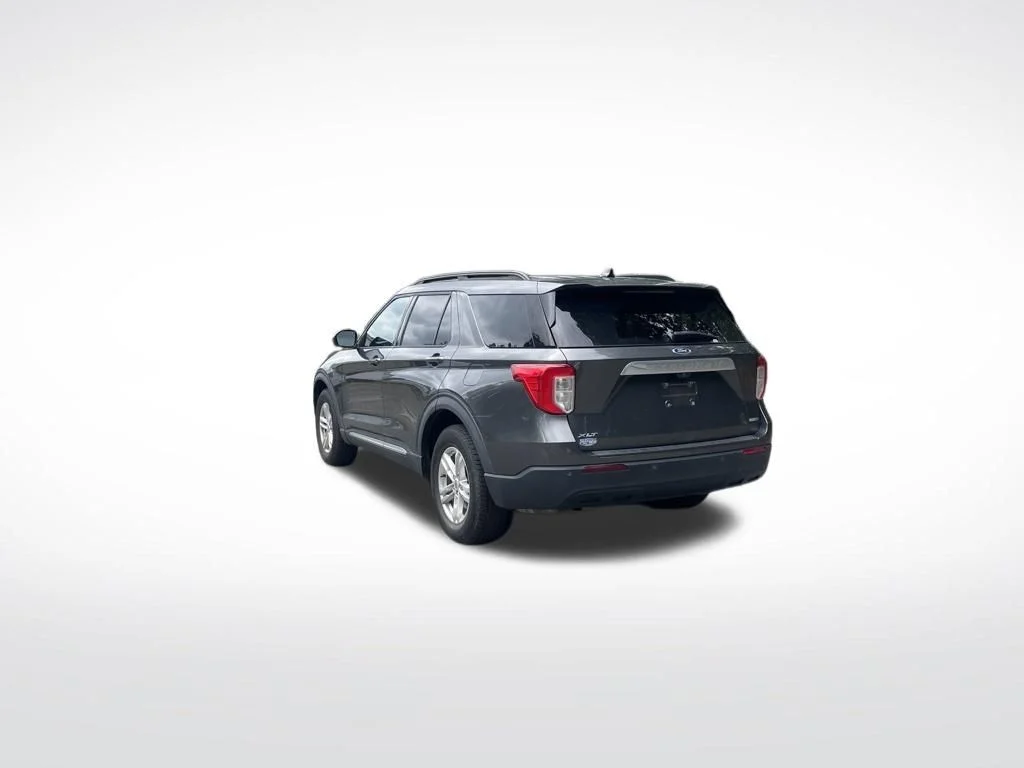 Used 2020 Gray Ford XLT image 3