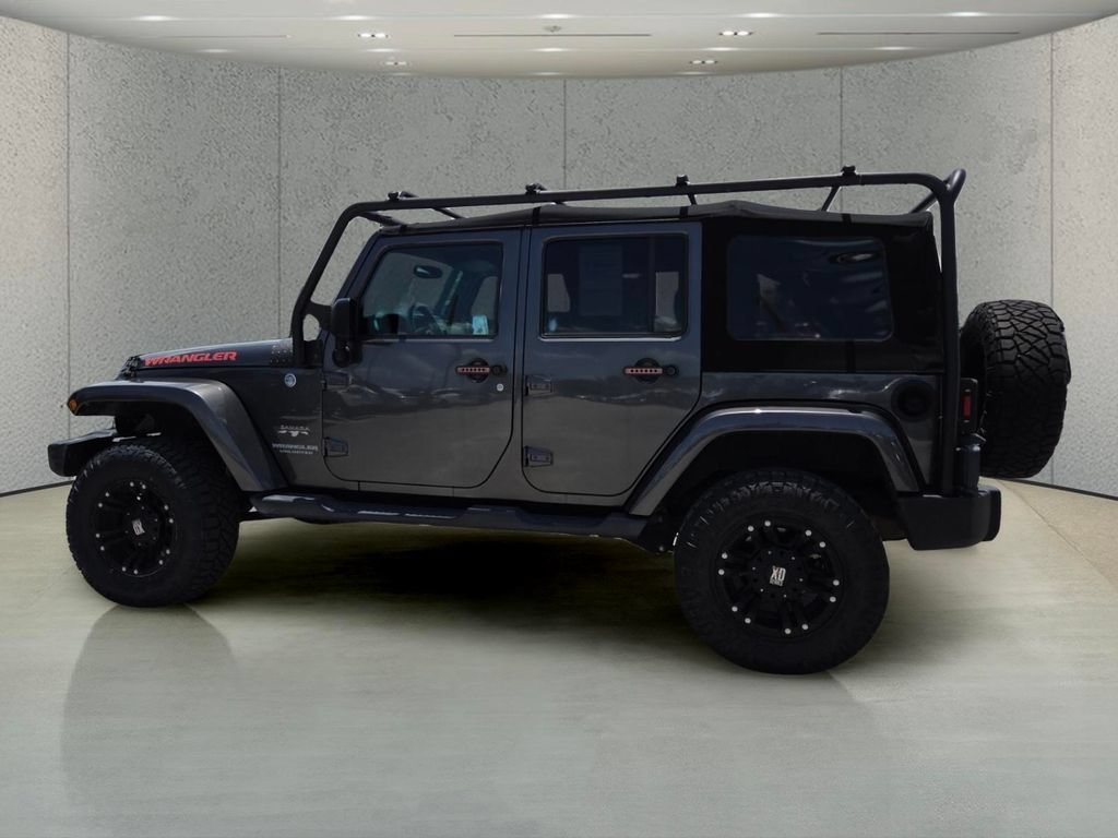 Used 2017 Granite Crystal Metallic Clearcoat Jeep Sahara image 9