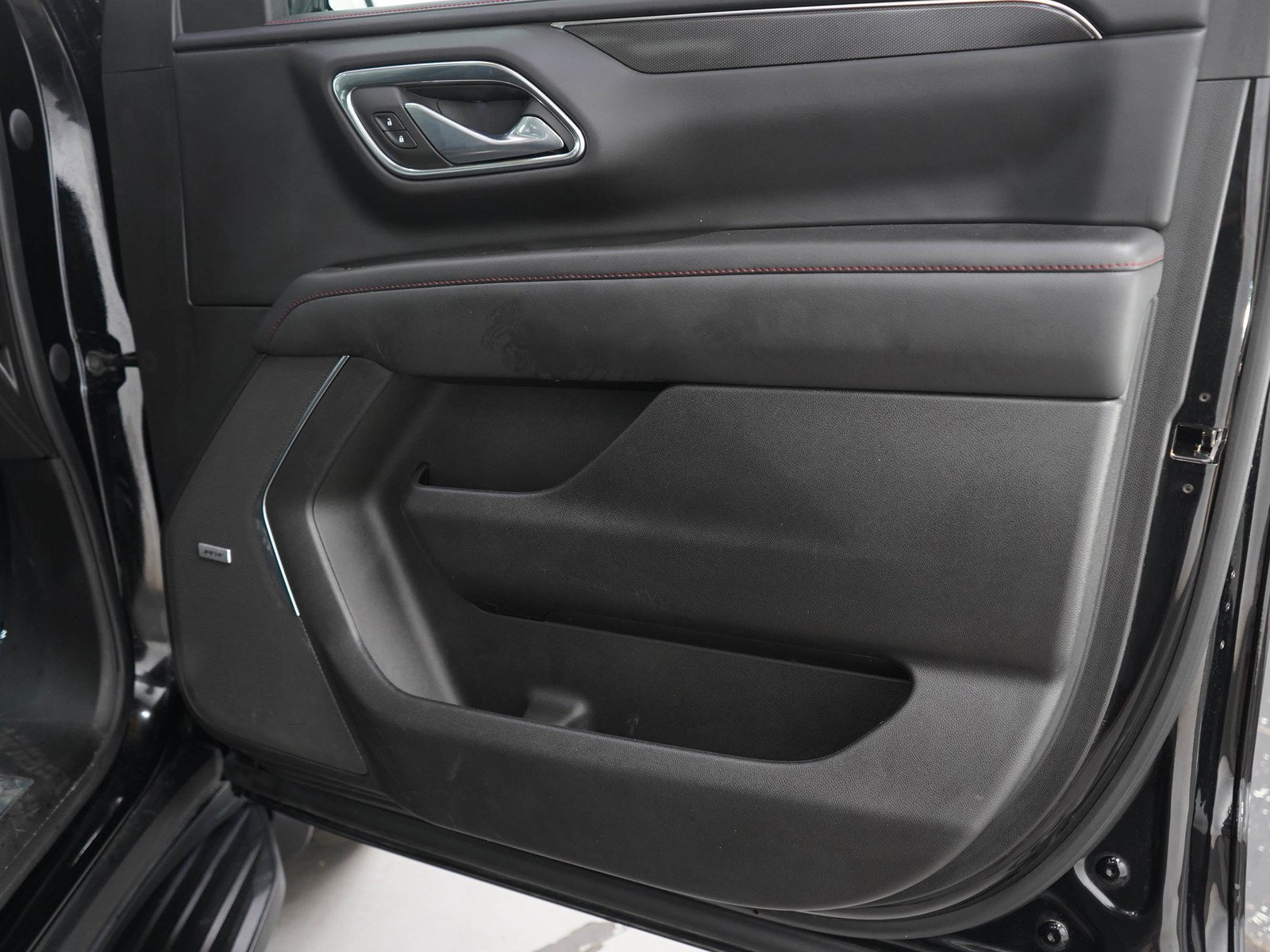 Used 2023 Black Chevrolet RST image 9