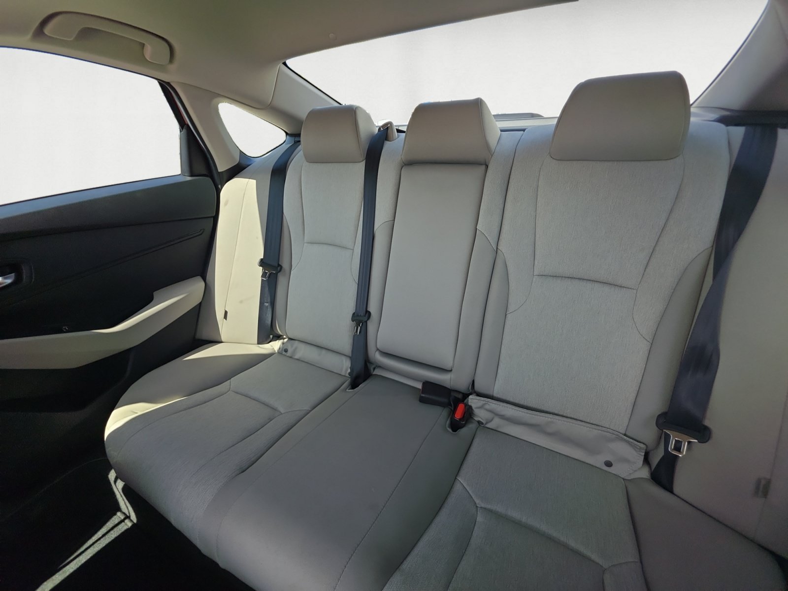Used 2025 Radiant Red Honda SE image 13