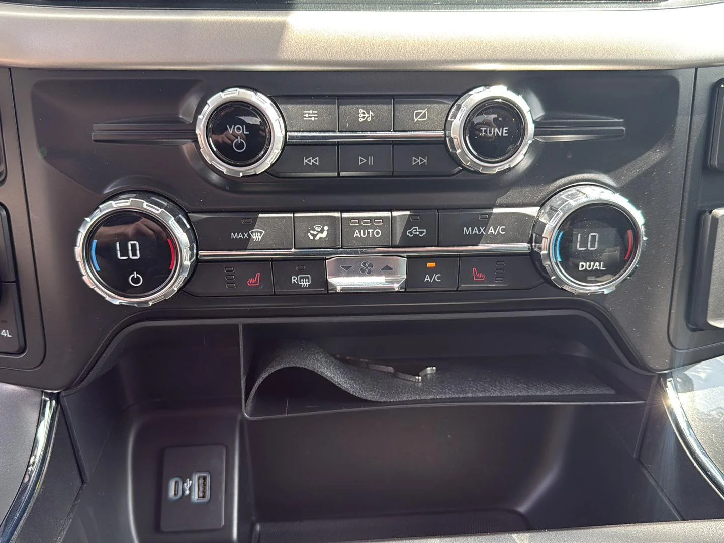 Used 2021 Space Gray Ford XLT image 14