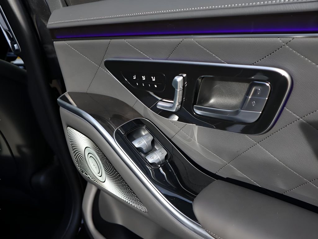 New 2026 Obsidian Black Metallic Mercedes-Benz S 500 image 19