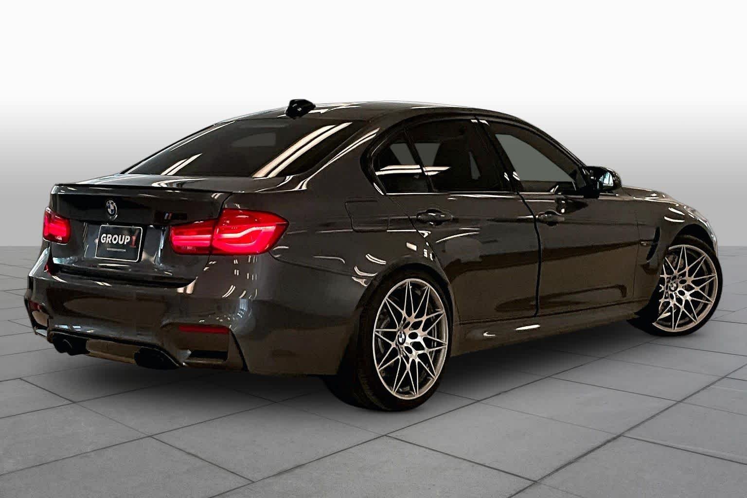 Used 2017 Mineral Gray Metallic BMW  image 11
