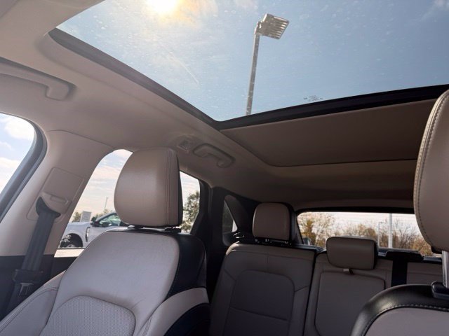 Used 2020 Magnetic Ford Titanium image 24