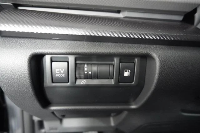 New 2026 MAGNETITE GRAY PEARL Subaru Limited Hybrid image 15