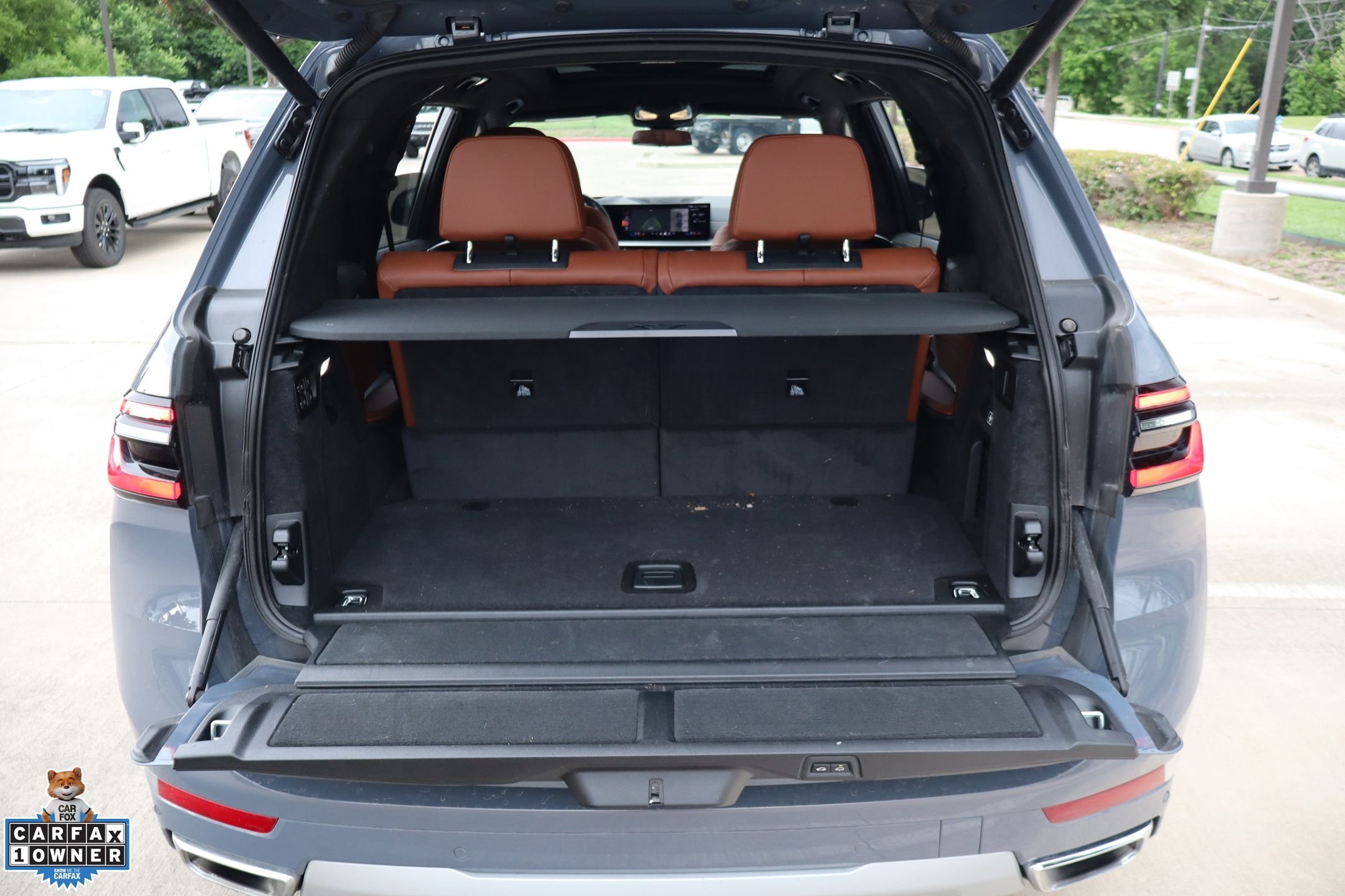 Used 2024  BMW xDrive40i image 28