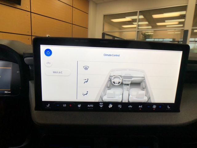 New 2026 Carbonized Gray Metallic Ford XLT image 17