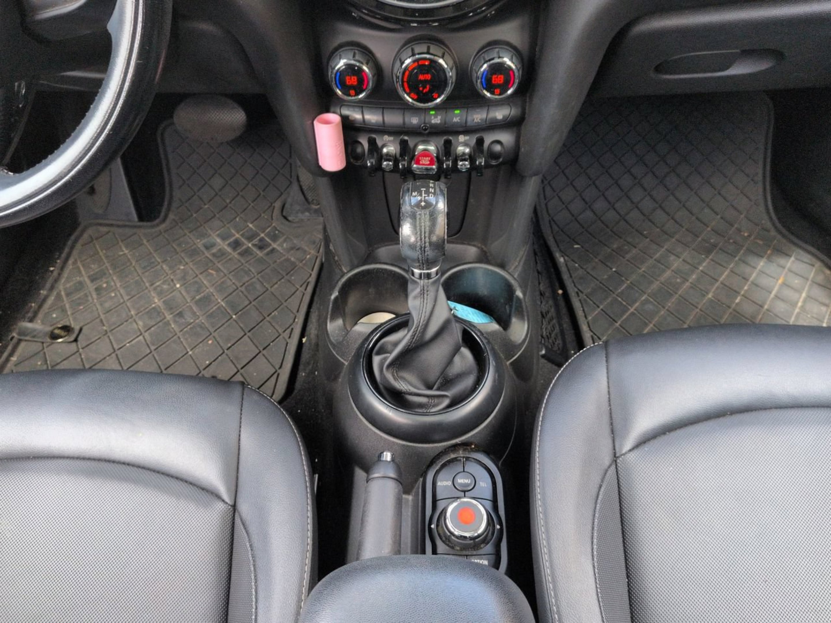 Used 2017 White Silver Metallic MINI Base image 15