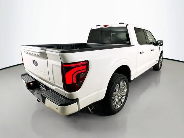New 2026 Star White Metallic Tri-Coat Ford Platinum image 7