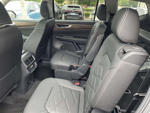 New 2026 Gray Volkswagen 2.0T SE w/Technology image 10