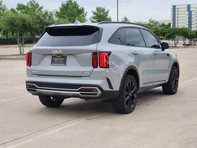 Used 2023  Kia SX image 5