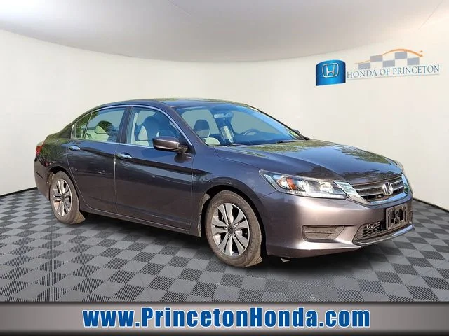 2013 Honda Accord LX Auto's photo