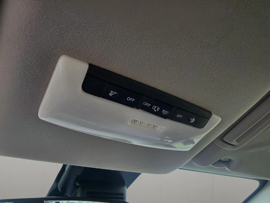 Used 2025 Gun Metallic Nissan SV image 21