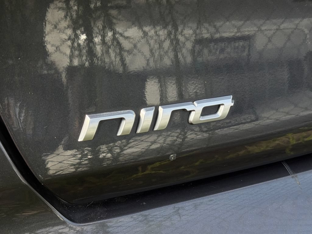 Used 2020 Gray Kia EX Premium image 11