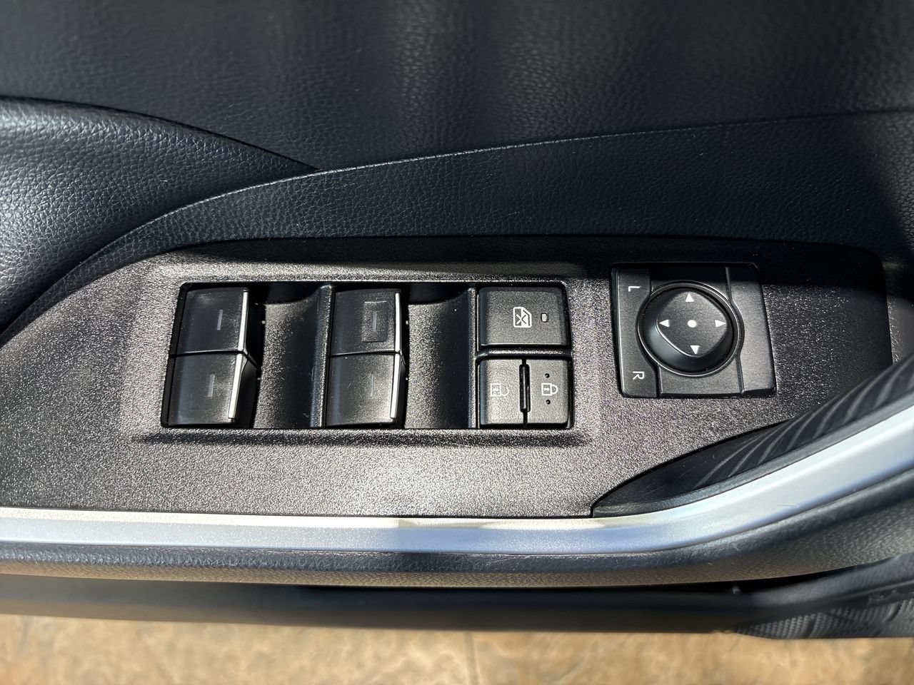 Certified Used 2025 Ice Toyota XLE image 13