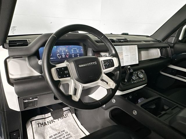 Used 2022  Land Rover X-Dynamic HSE image 11
