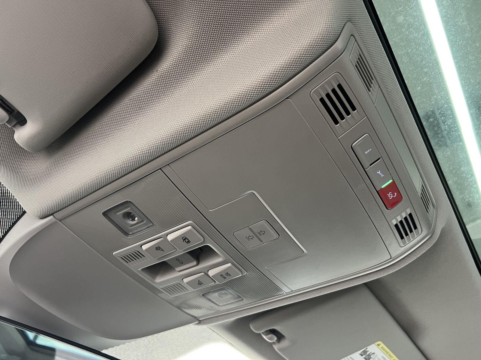 2023 Volkswagen Taos SE - Photo 21