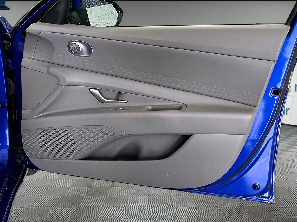 Used 2023 Intense Blue Hyundai SEL image 12