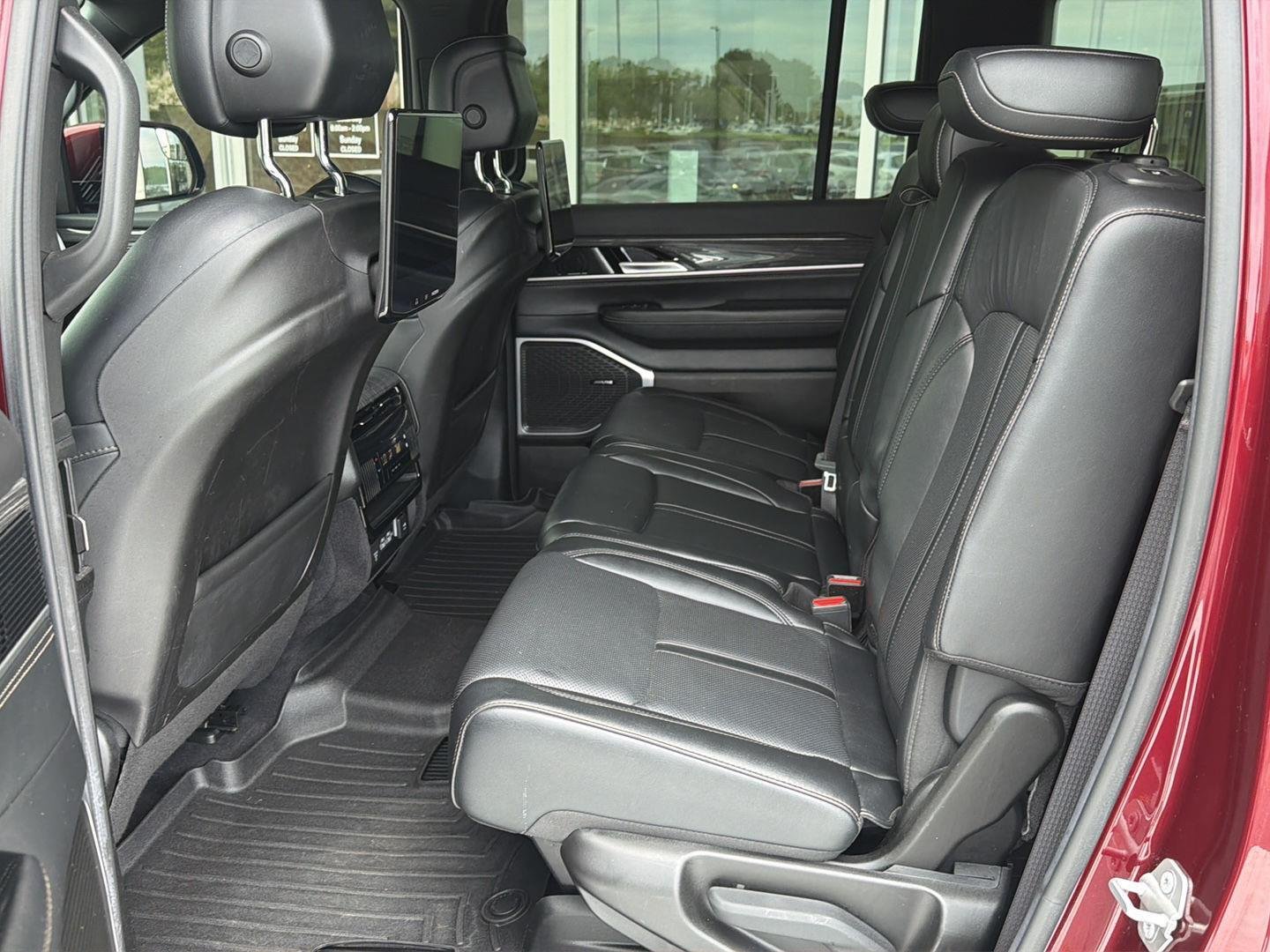 Used 2022 Velvet Red Pearlcoat Jeep Series II image 10