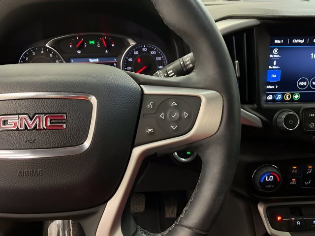 Used 2024 Volcanic Red Tintcoat GMC SLT image 13