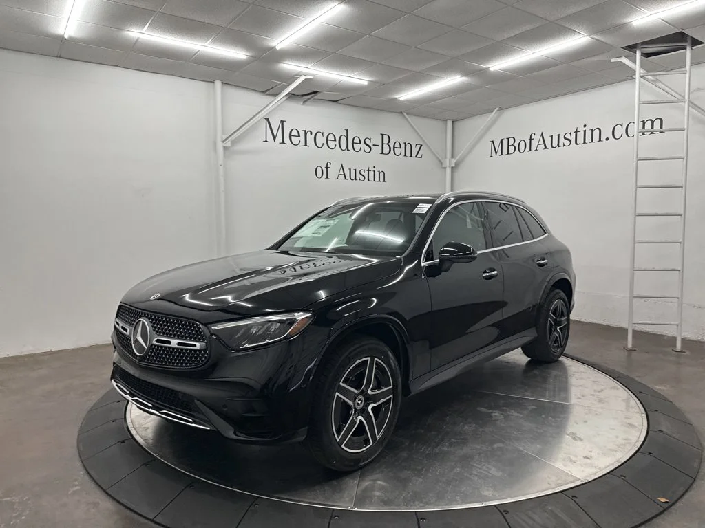 Used 2026 Black Mercedes-Benz GLC 300 image 3