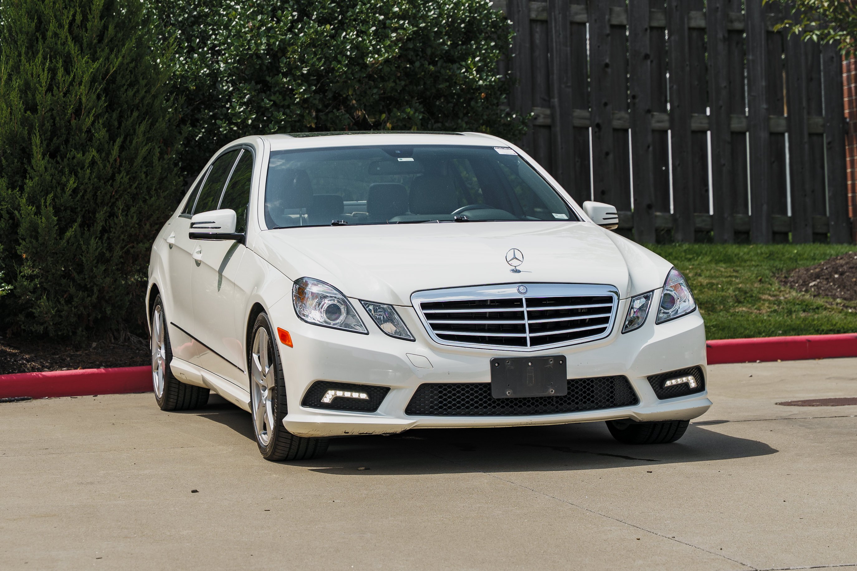Used 2011 Mercedes-Benz E-Class E350 Sport with VIN WDDHF8HB9BA487028 for sale in Kirkwood, MO