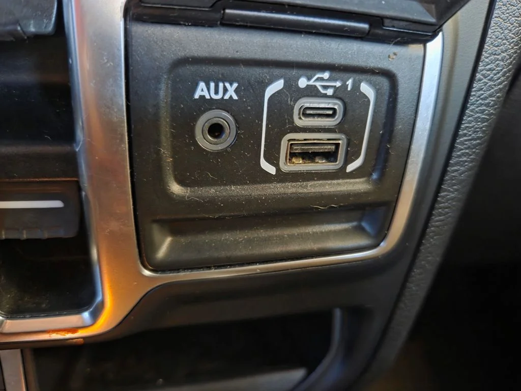 Used 2020 Punkn Metallic Clearcoat Jeep Rubicon image 46