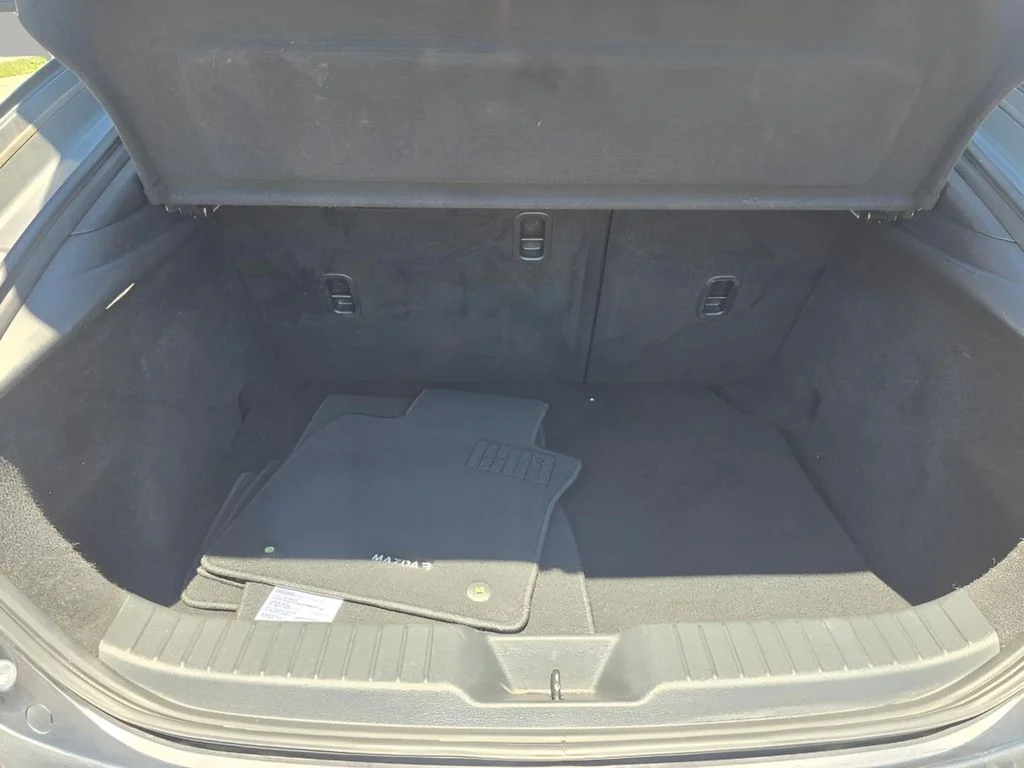 Used 2021 Machine Gray Metallic Mazda Select image 29