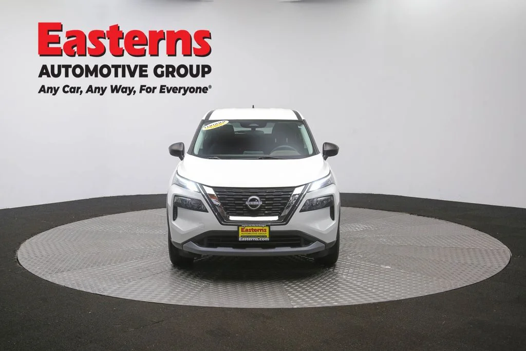 Used 2023 White Nissan S image 52