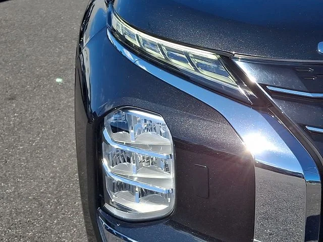 Used 2022 Black Mitsubishi ES image 10