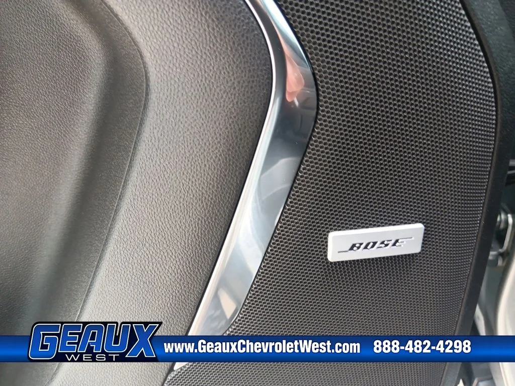 Used 2024 Gray Chevrolet Z71 image 27