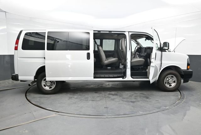 Used 2024 White Chevrolet LS image 47