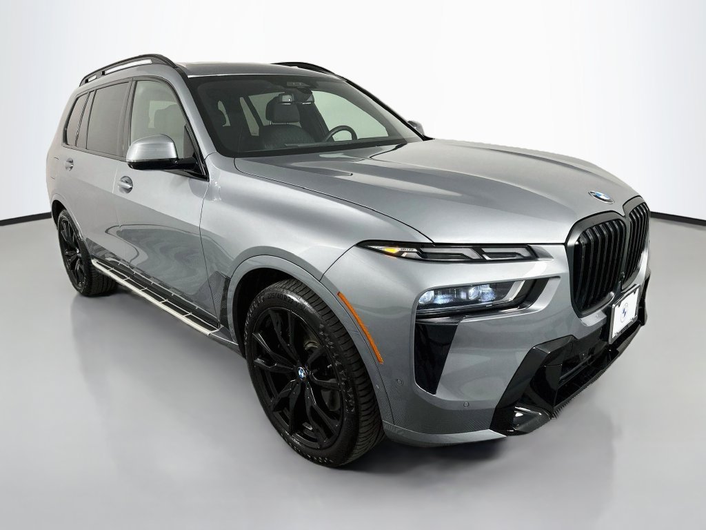 Used 2023 Skyscraper Grey Metallic BMW xDrive40i image 3