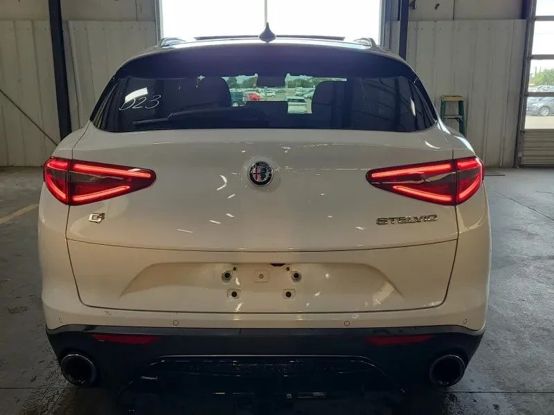Used 2019 White Alfa Romeo Ti image 4