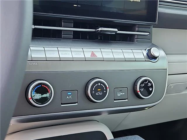 New 2027 Atlas White Hyundai SE image 19