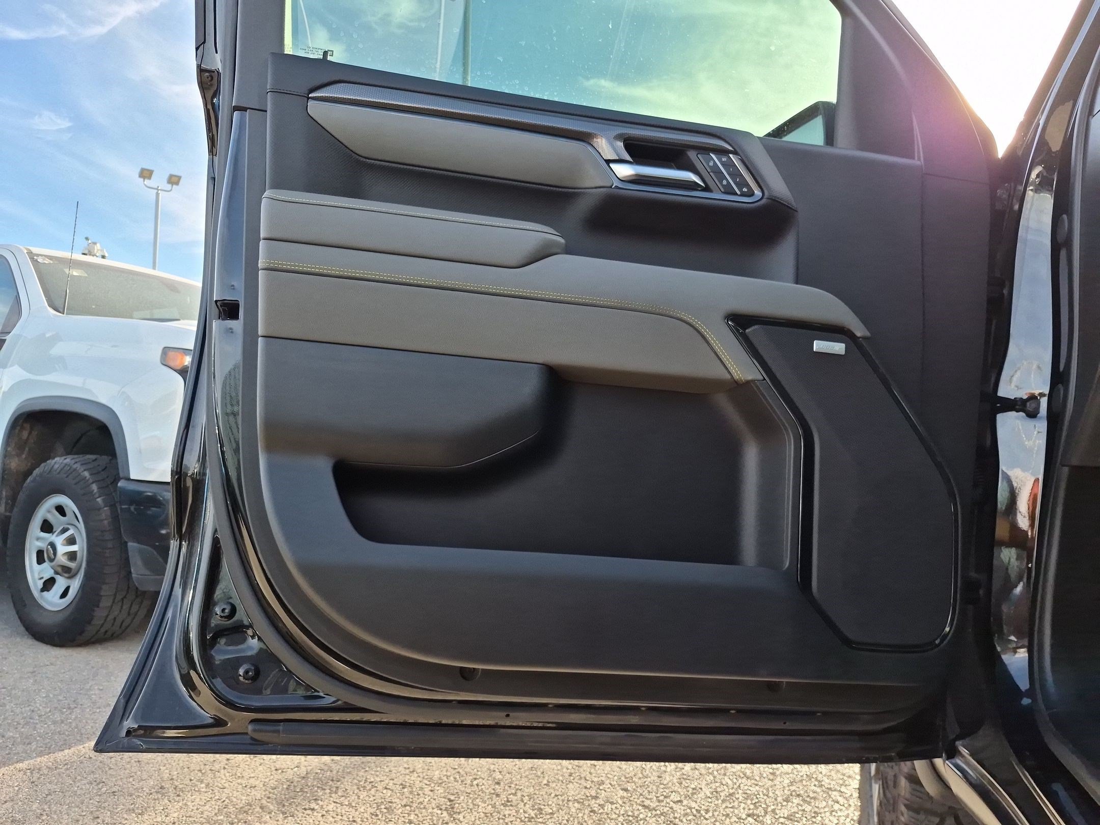 Used 2025 Black Chevrolet ZR2 image 12