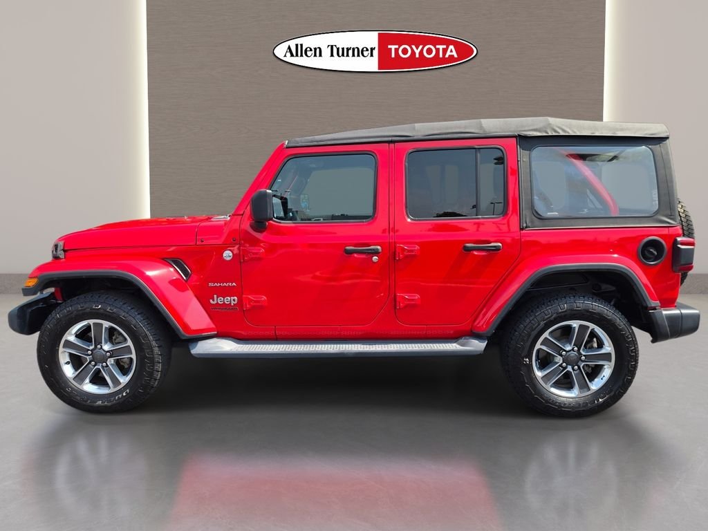 Used 2018 Red Jeep Unlimited Sahara image 11