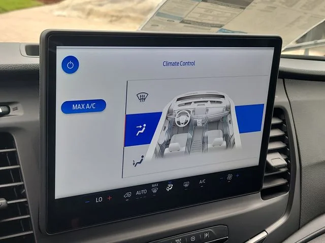 New 2026 Oxford White Ford Base image 23