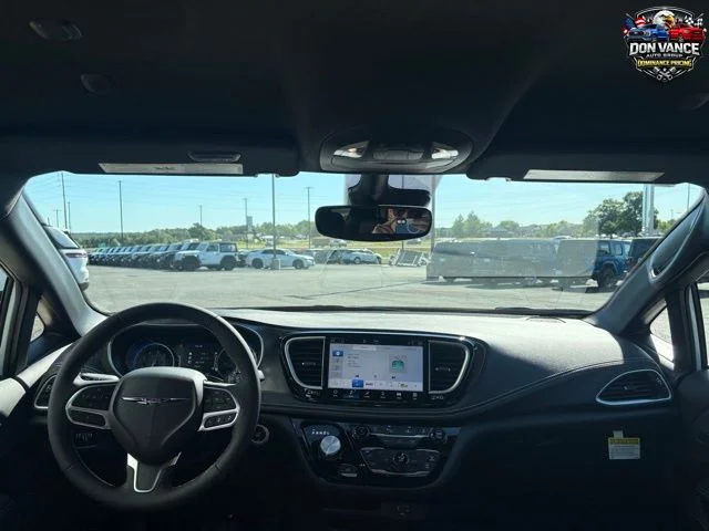 2026 Chrysler Pacifica Select - Photo 12