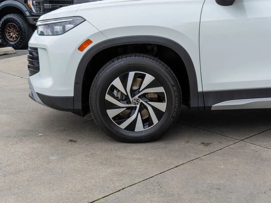 2025 Volkswagen Tiguan S - Photo 24