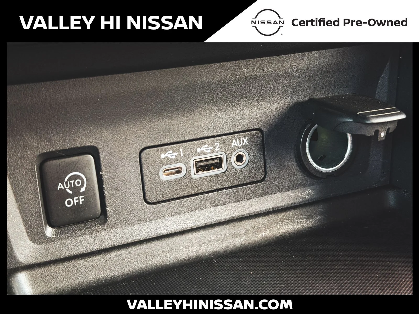 Used 2025 Gray Nissan SR image 26
