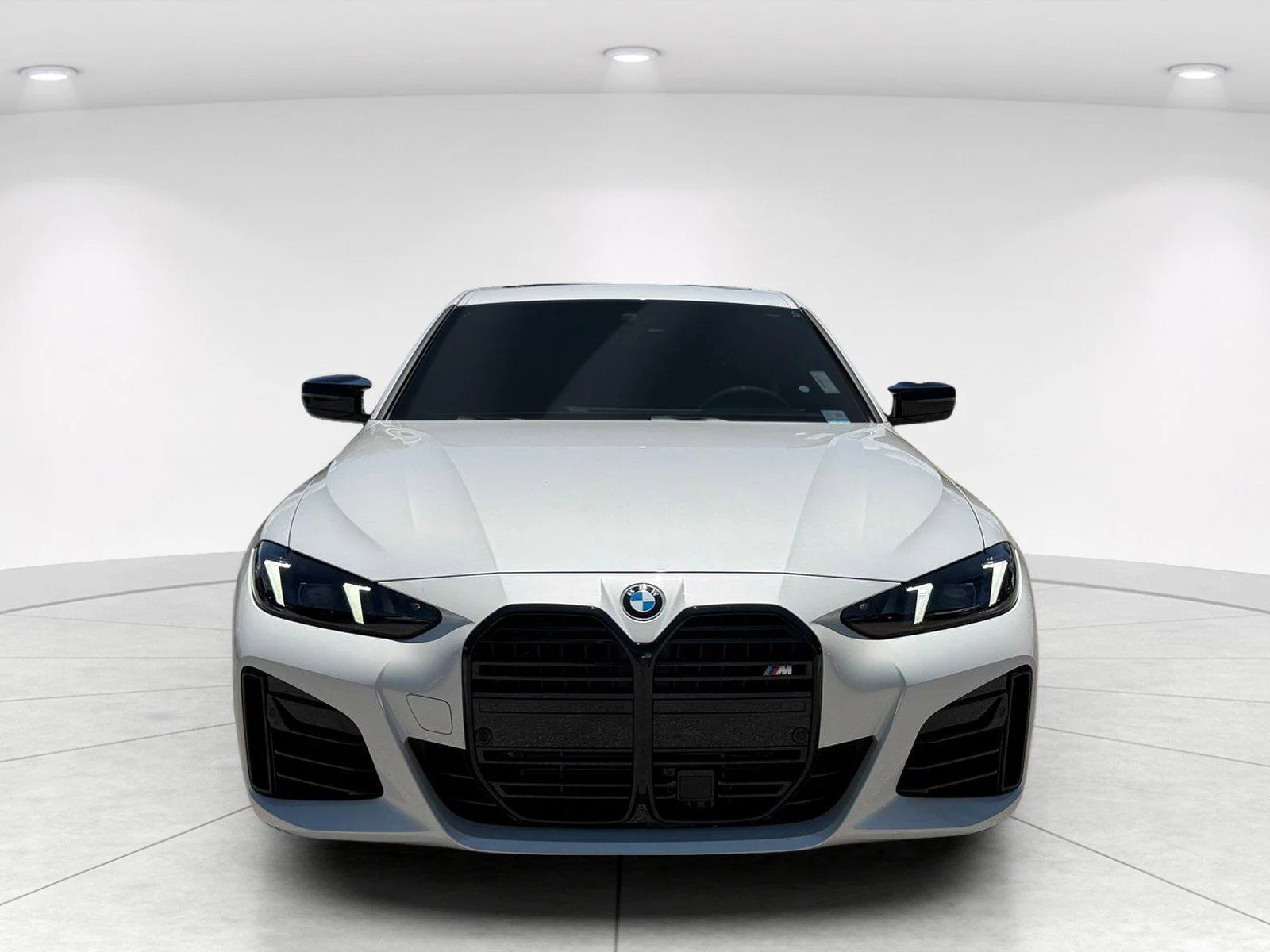 New 2026 Mineral White Metallic BMW M440i image 8
