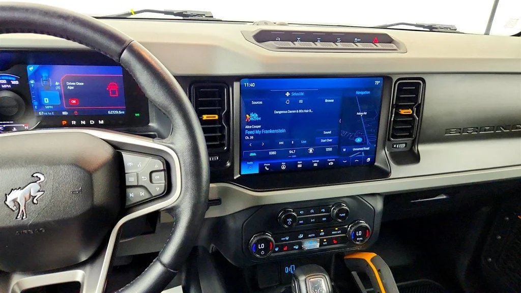 Used 2021 Cactus Gray Ford Badlands 4 Door Advanced 4x4 w/ Sasquatch Pkg & High Pkg image 18