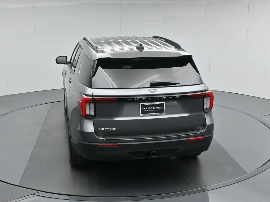 New 2026 Carbonized Gray Metallic Ford Active image 41