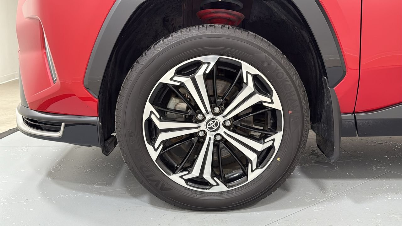2023 Toyota RAV4 XSE - Photo 24
