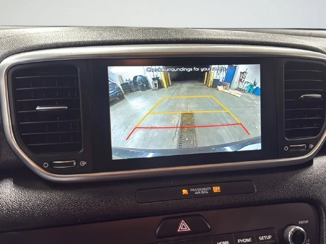 Used 2022 Red Kia LX image 24