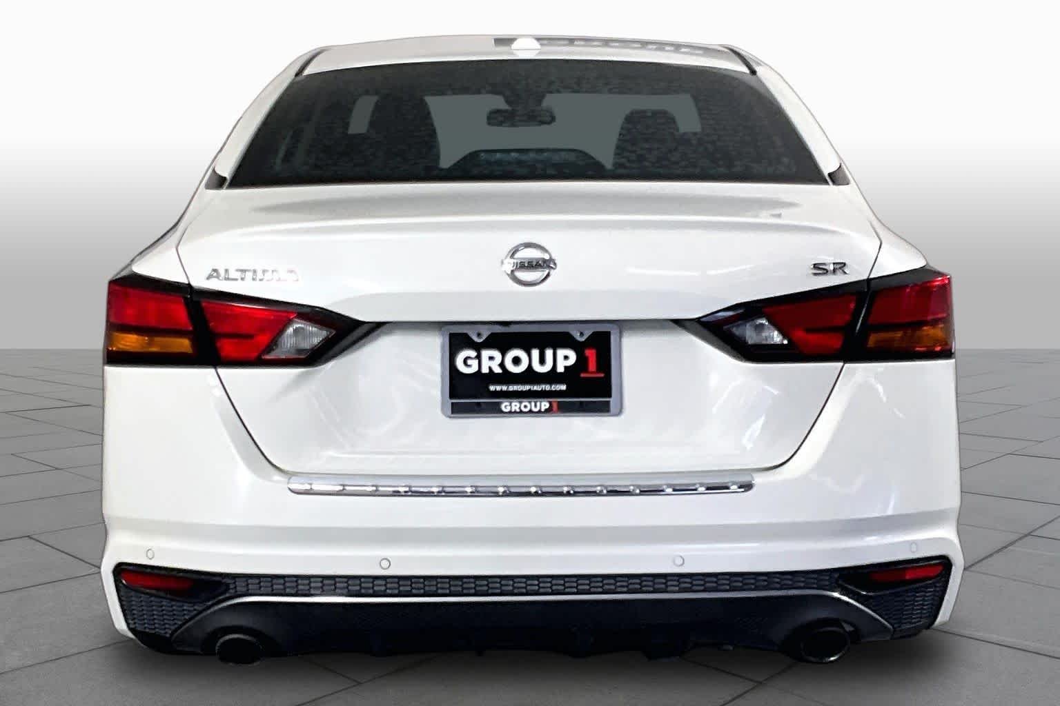 Used 2020 Pearl White Tricoat Nissan 2.5 SR image 5